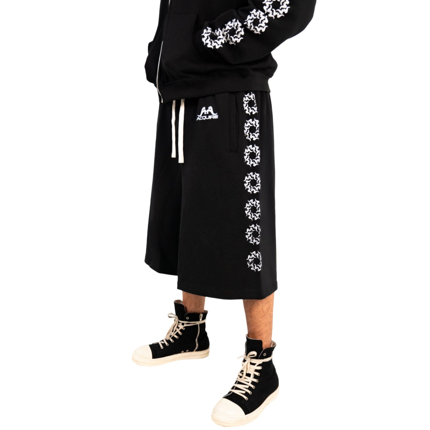 Acquire "AA Logo" Sweat-Shorts